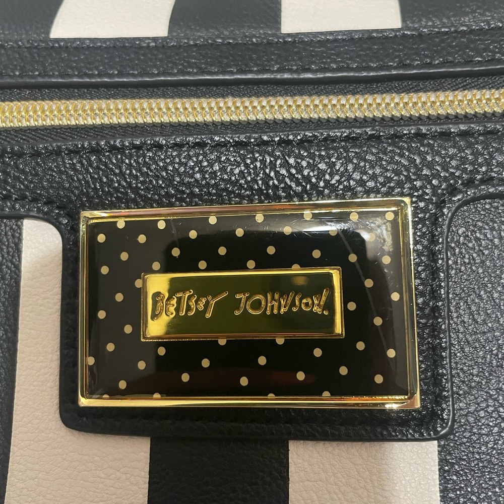 Betsey Johnson Black and White Bag with Classic Style